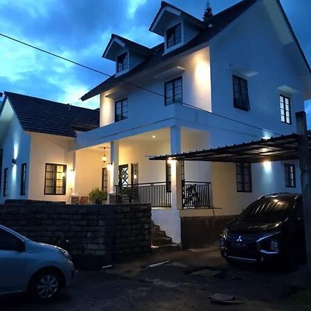 Stylish Villa At Green Apple U 35A Cipanas Puncak Sindanglaya 外观 照片