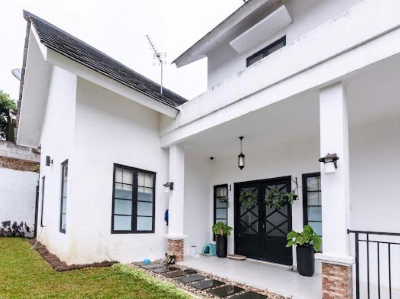 Stylish Villa At Green Apple U 35A Cipanas Puncak Sindanglaya 外观 照片