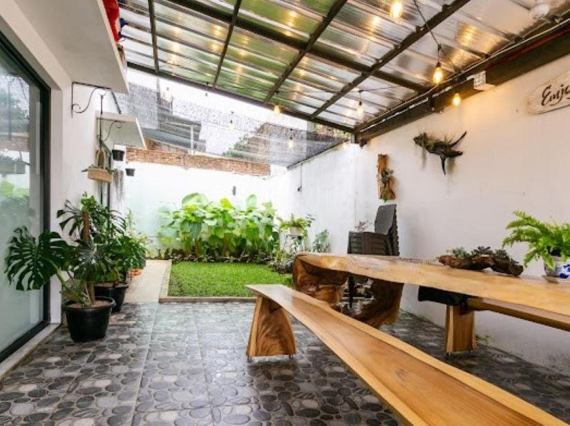Stylish Villa At Green Apple U 35A Cipanas Puncak Sindanglaya 外观 照片